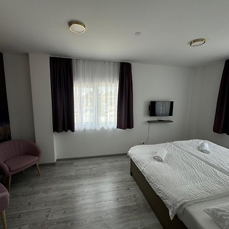Potkerek Motel เยอร์ ภายนอก รูปภาพ
