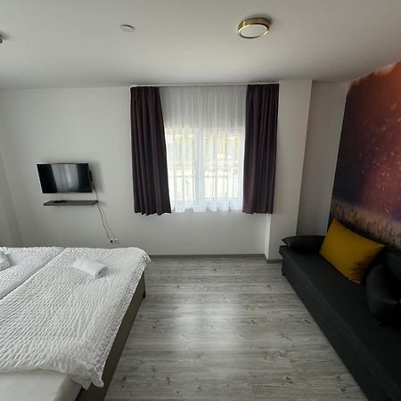 Potkerek Motel เยอร์ ภายนอก รูปภาพ